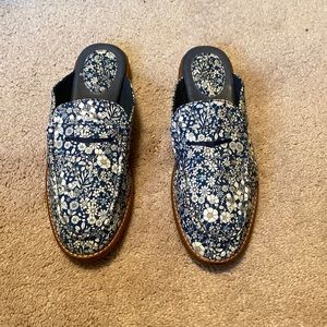 SPERRY Seaport Penny Liberty fabric Mule size 9.5